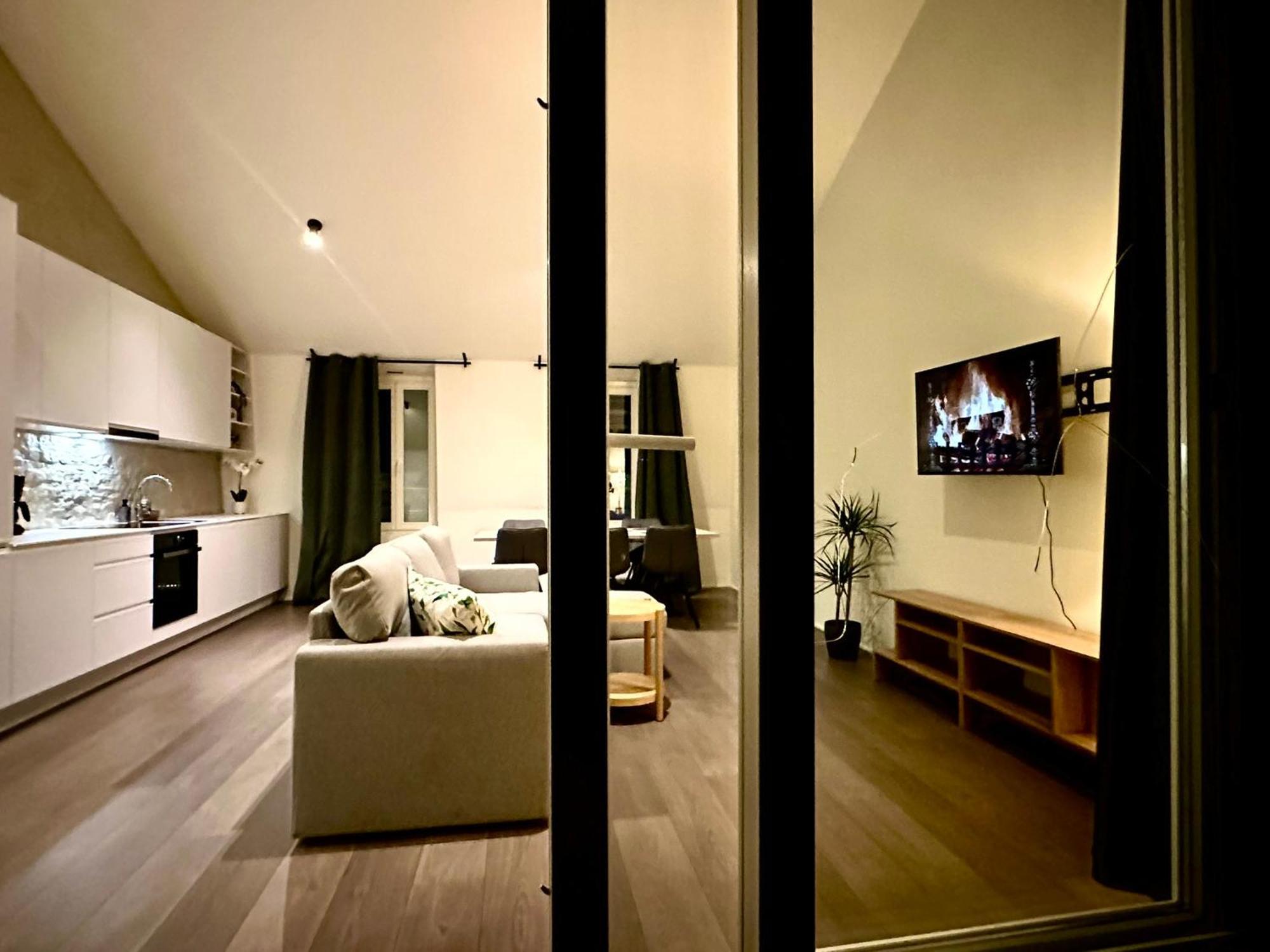 Luxury Suites Princess By Rikas Hotels Антверпен Экстерьер фото